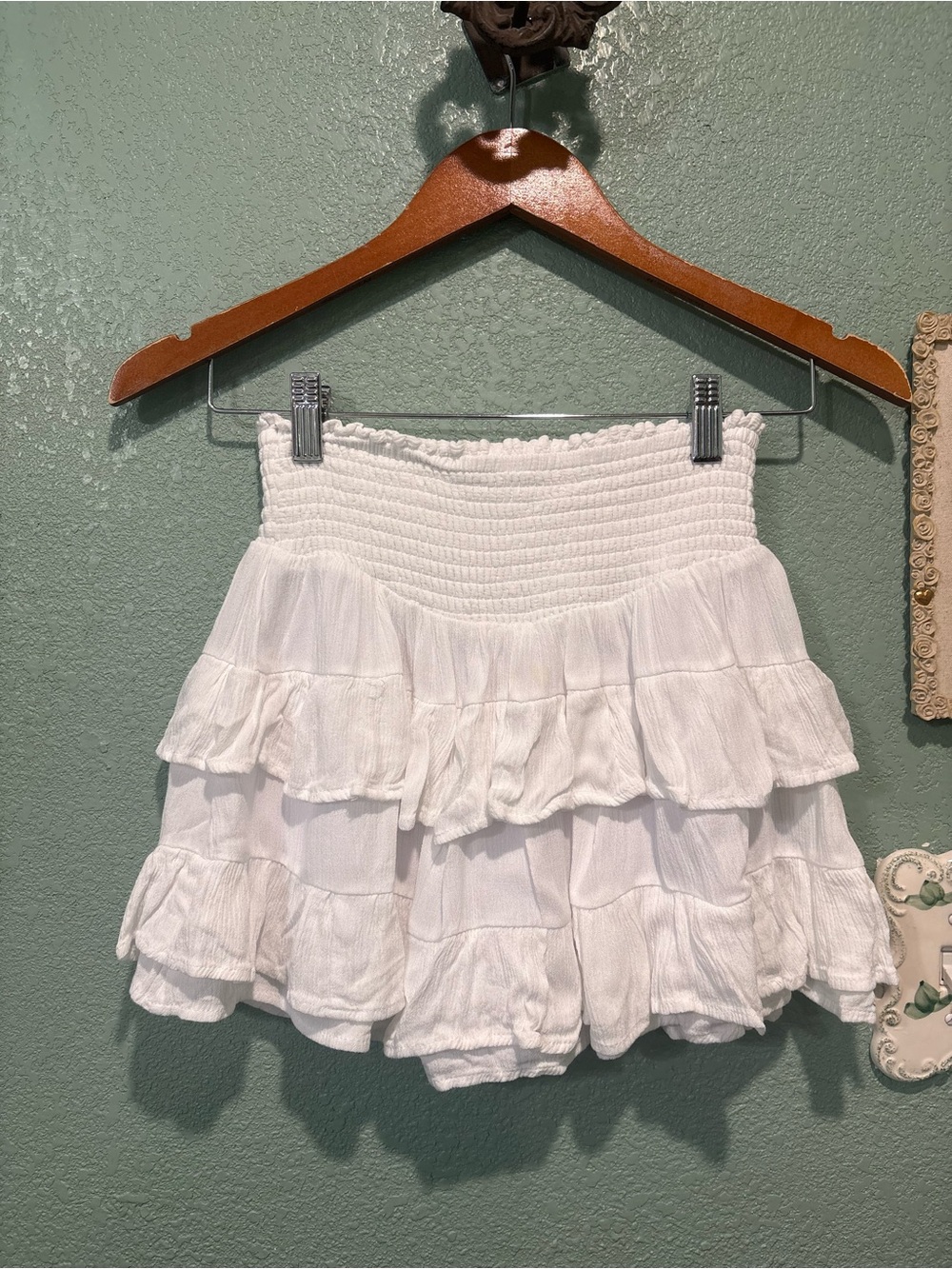 Hollister Tiered Mini Skort in White Sz XS - Picture 2 of 8